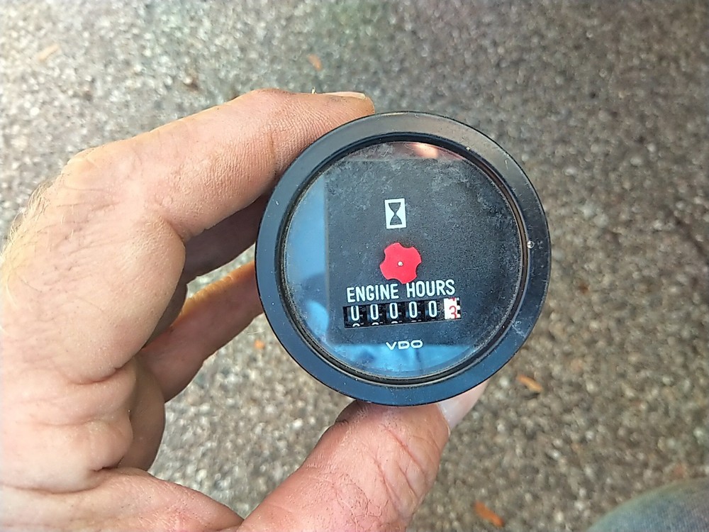 VDO Hour Meter 331 032 005 Hourmeter 2" Holesize .3 Hours On Meter