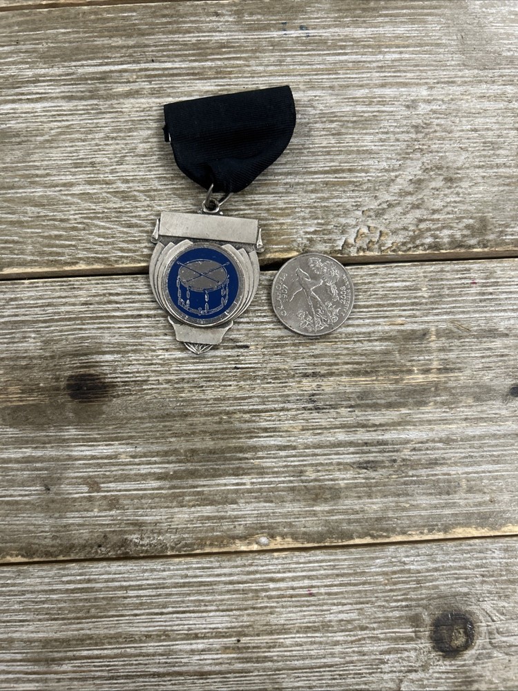 Drum Medal Silver Toned