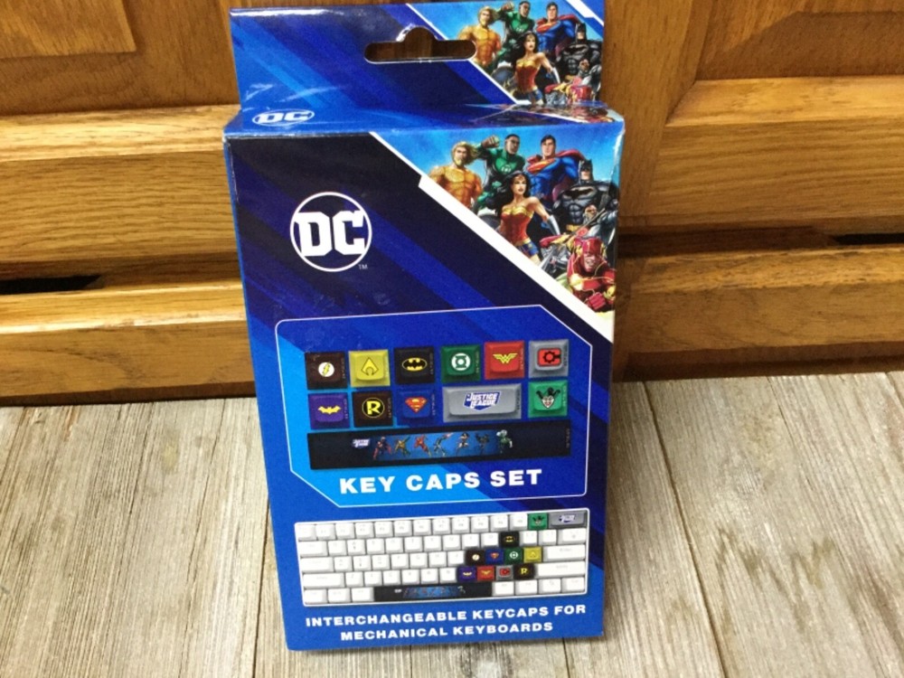 DC Justice League 12 Interchangeable Keypcaps For Mechanical Keyboards