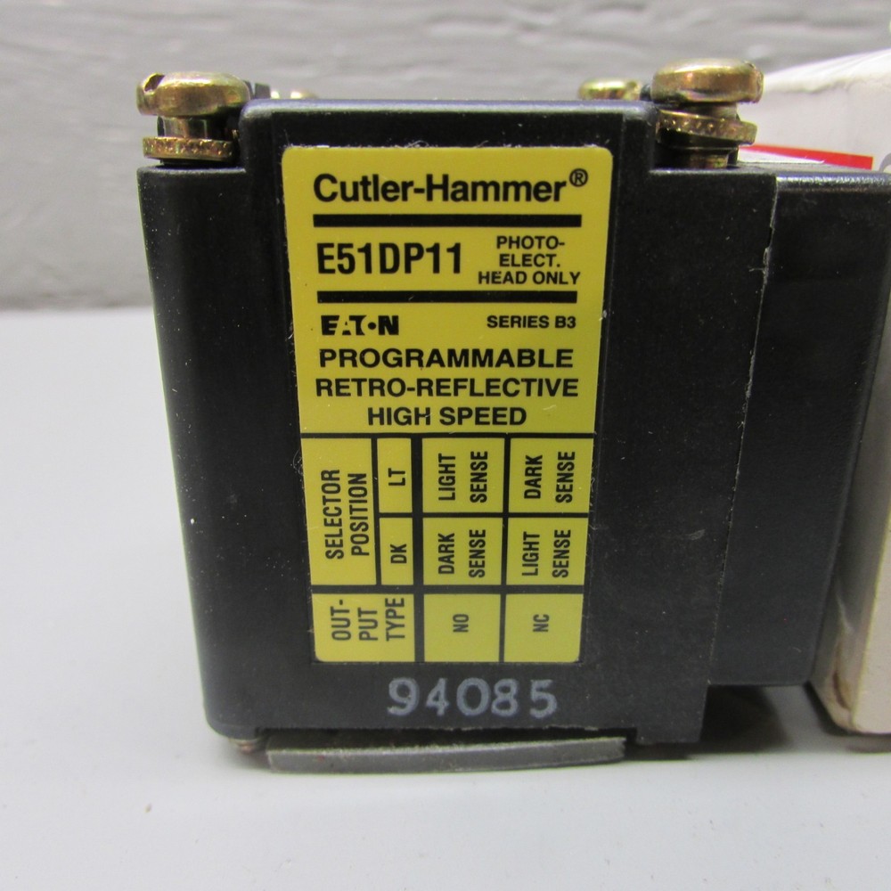 Cutler Hammer E51DP11 Photoelectric Head Reflex