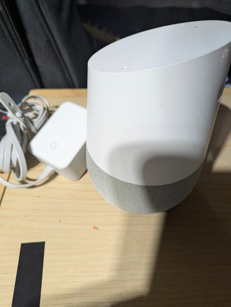 Google Home Smart Speaker + Chromecast Audio Lot