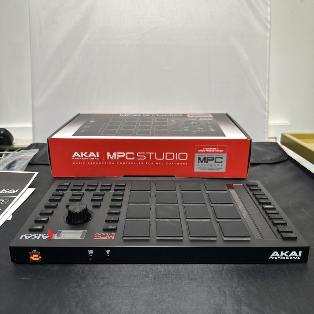 Akai Professional MPC Studio Music Production Controller and MPC Software