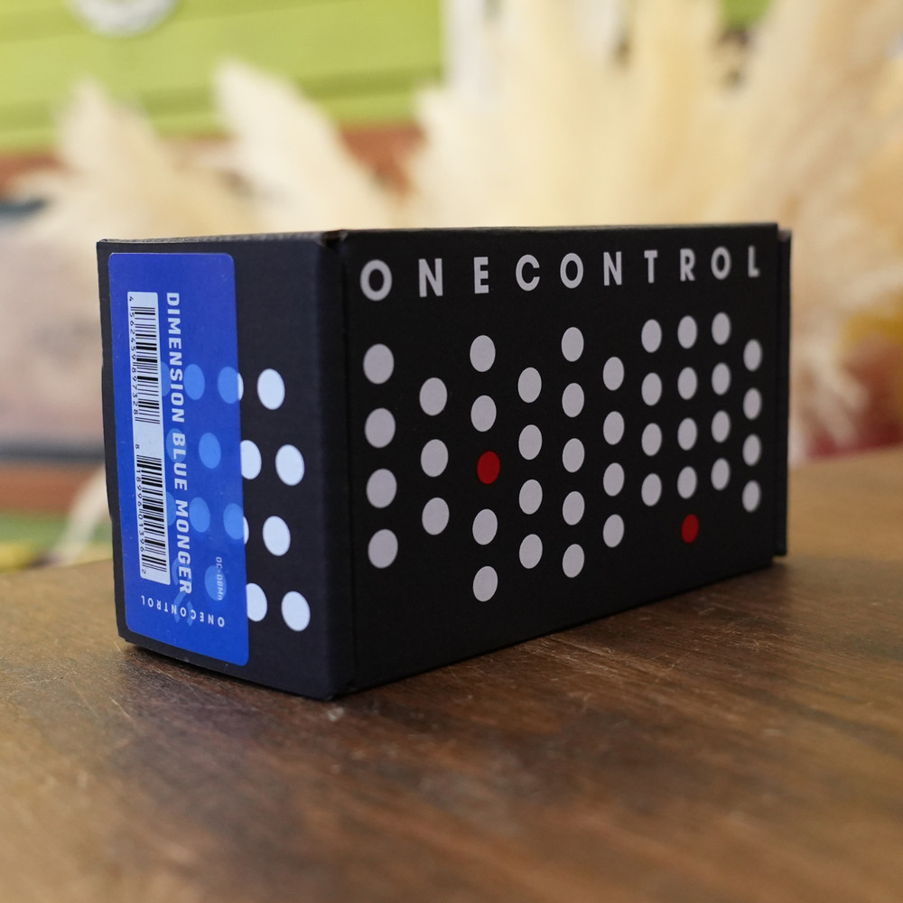 One Control Dimension Blue Monger Modulation Guitar Effector