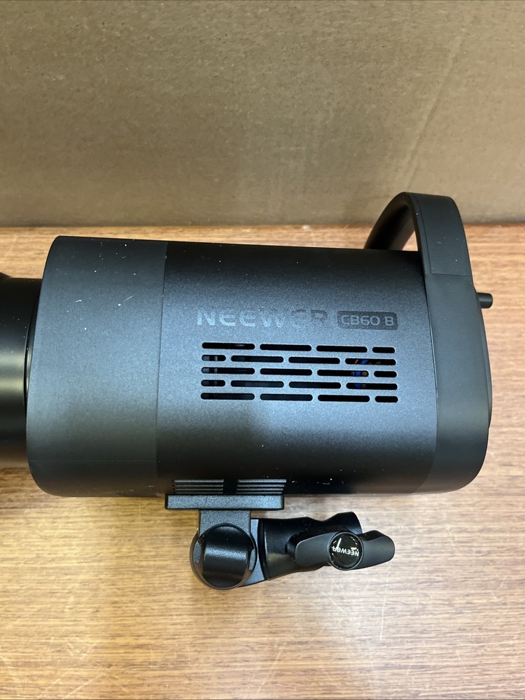 NEEWER CB60 LED Video Light