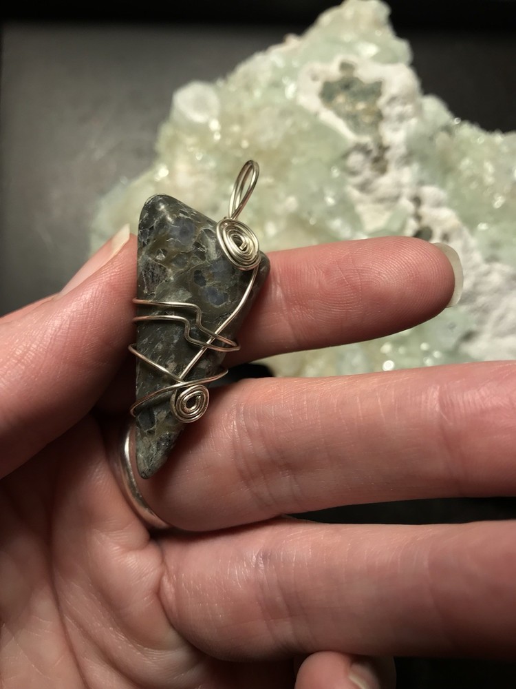Natural Que Sera Sterling Silver Wrapped Pendant
