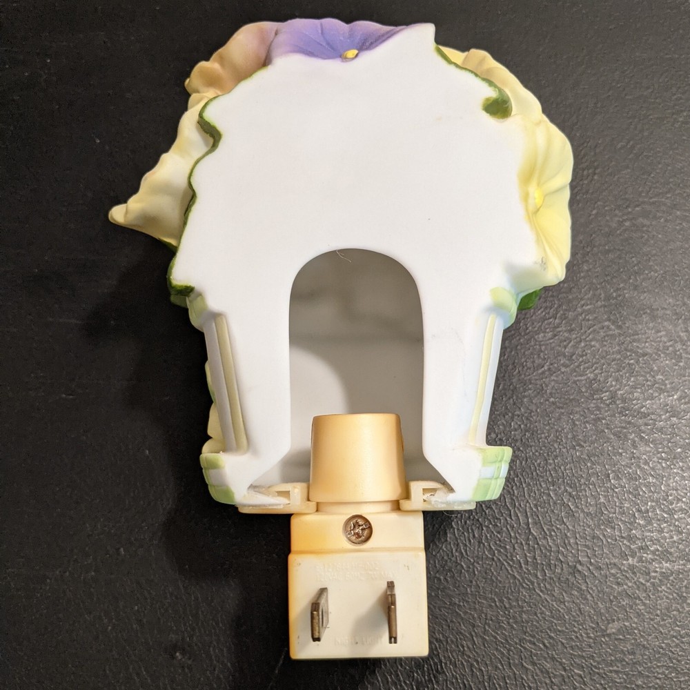 Vintage Bisque Pansy Basket Nightlight