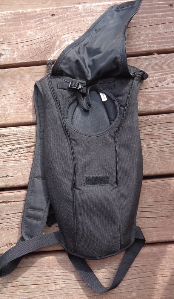 2 CAMELBAK Maximum Gear 2L Hydration Packs - No Bladder