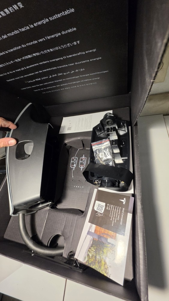 TESLA Wall Connector Charger GEN 3 NEW