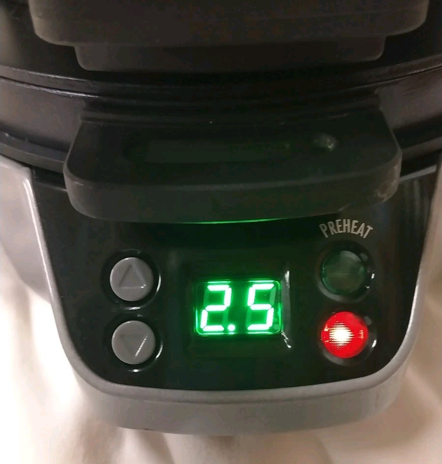 Hamilton Beach Breakfast Burrito Maker Model 25495