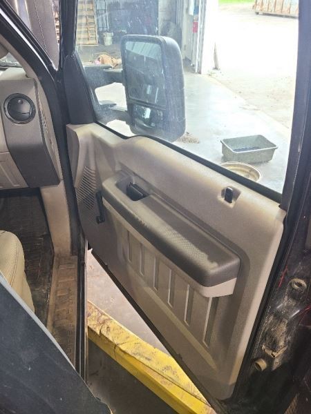 F350SD 2008 Accessory Holders 591716