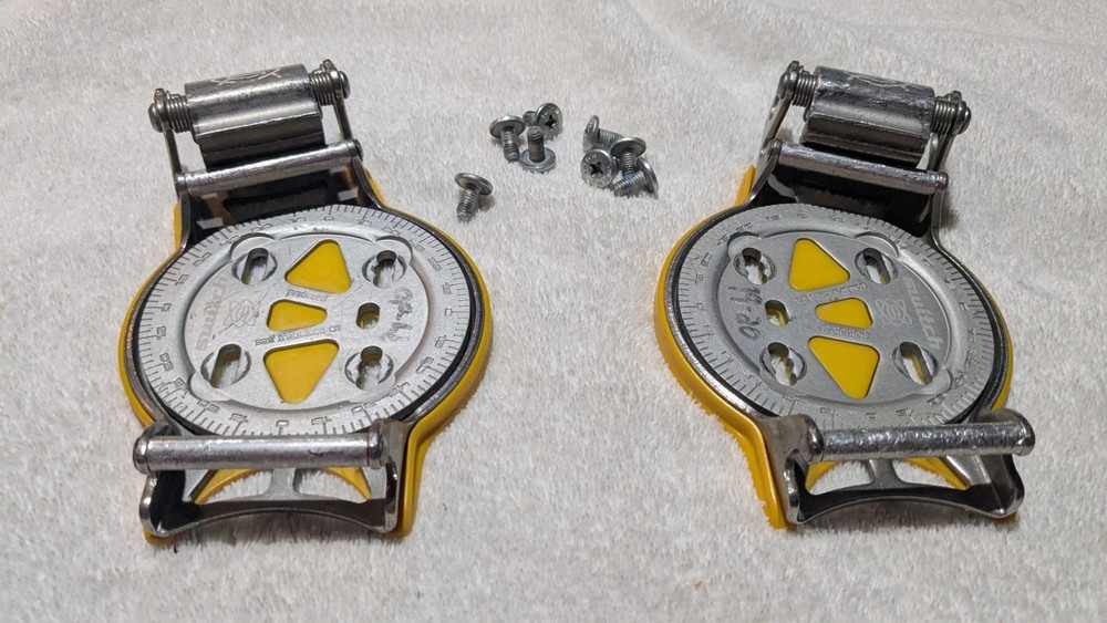 Switch Demo Step-In Snowboard Bindings w/ Plates Mounting Hardware