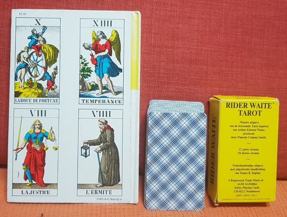 TAROT 78 cards avec notice explicative + book 1970
