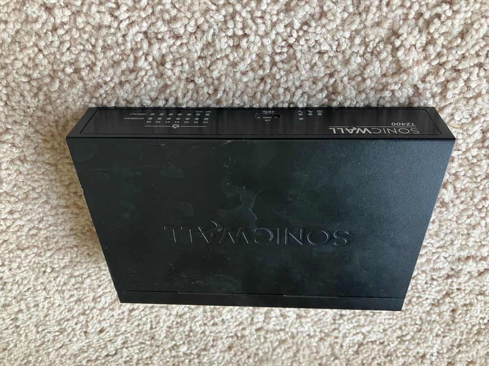 SonicWall TZ400 Network Security/Firewall Appliance
