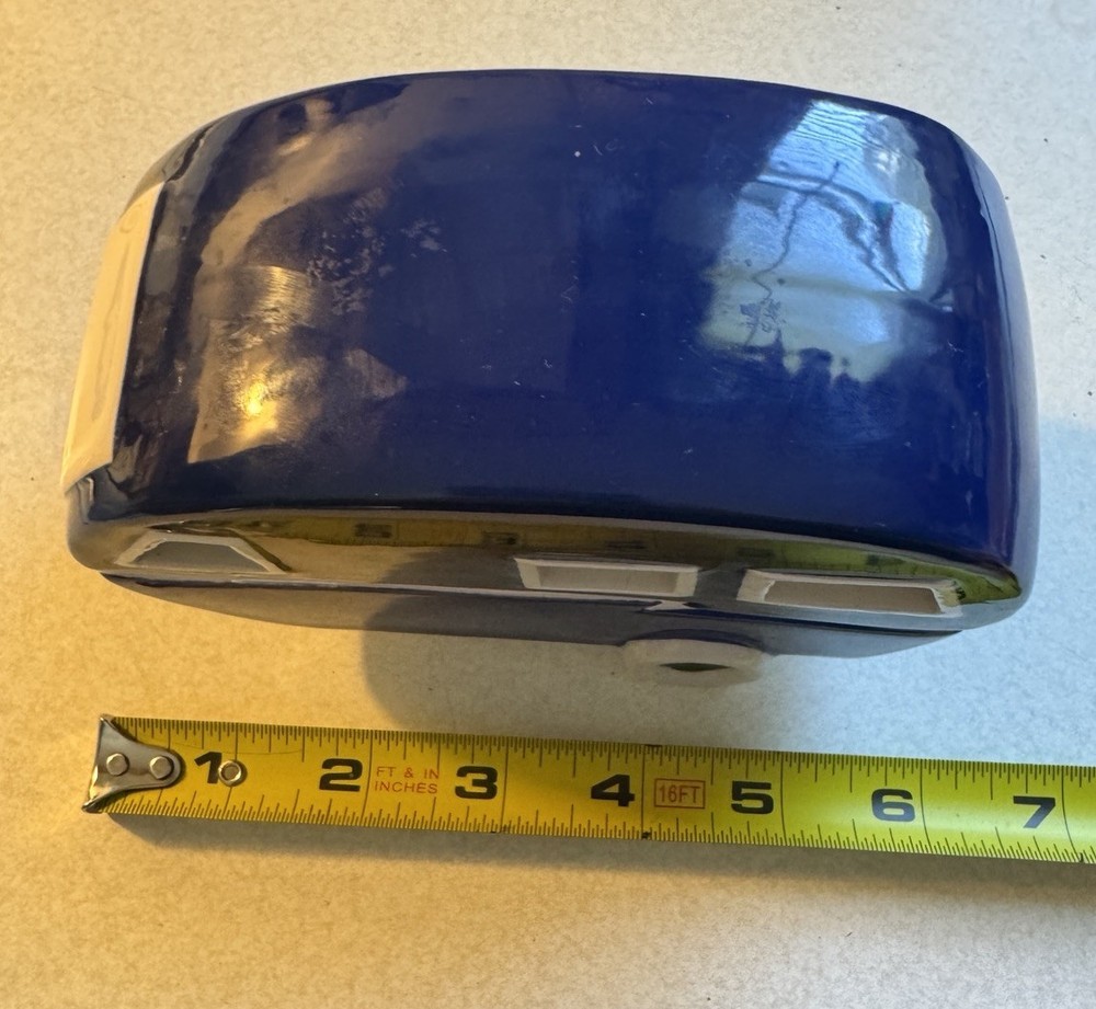 Retro Blue/White Ceramic Light up Camper ***READ DESCRIPTION***