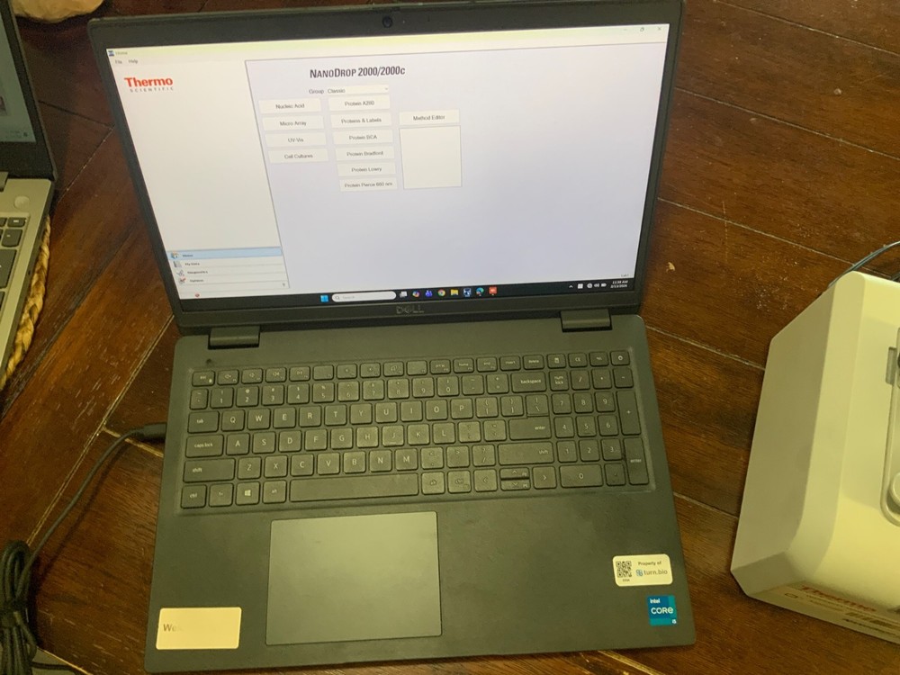 Nanodrop 2000c with Dell Latitude 3520 computer and software