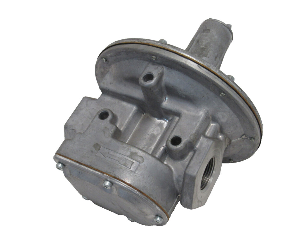 NEW MAXITROL 210D REGULATOR 1"
