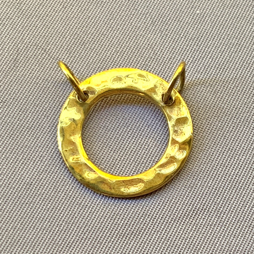 Hammered Circle 2 Loop Links 20mm Solid Brass Q8 Per Pkg