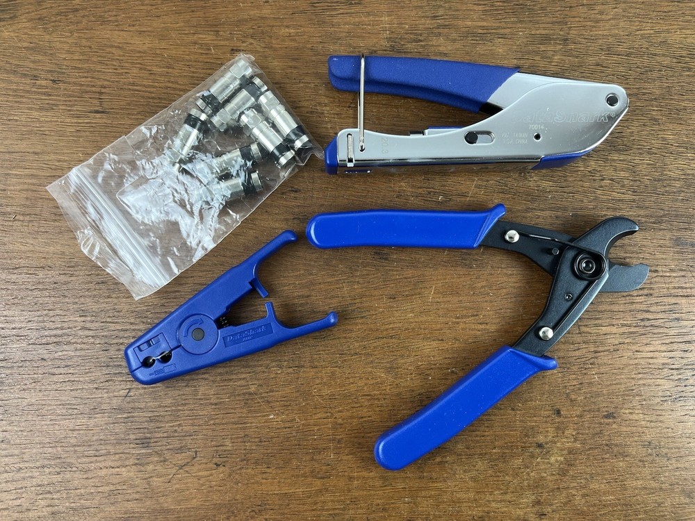 Data Shark Complete Network Tool Kit with Case