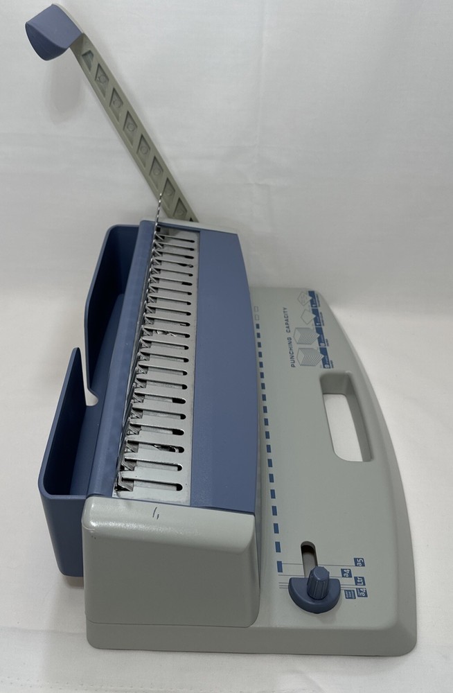 Fellowes PB 55 Plastic Comb Binding Machine CRC52101 With Instruction Manual ￼