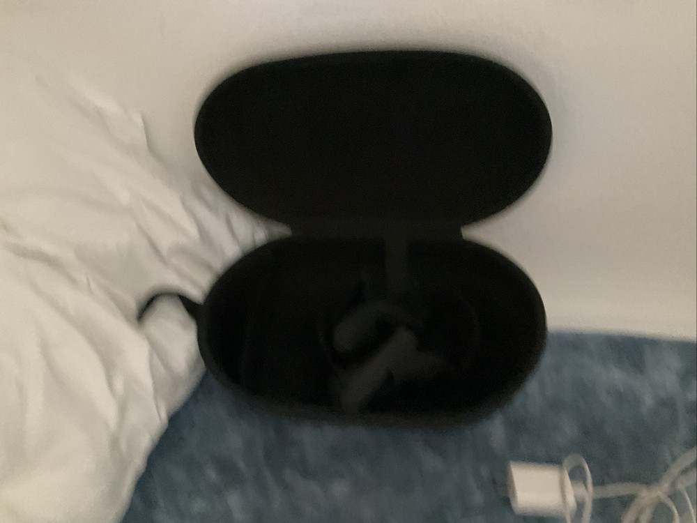 Meta Quest 2 Virtual Reality Headset 256GB bundle (description For More Info)