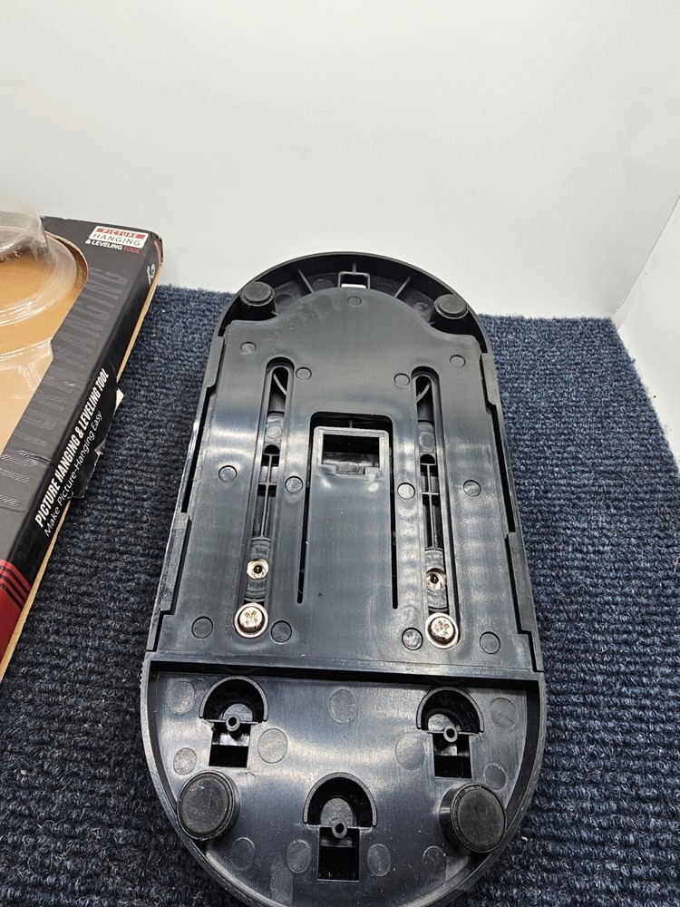 Saker Picture Hanging & Leveling Tool