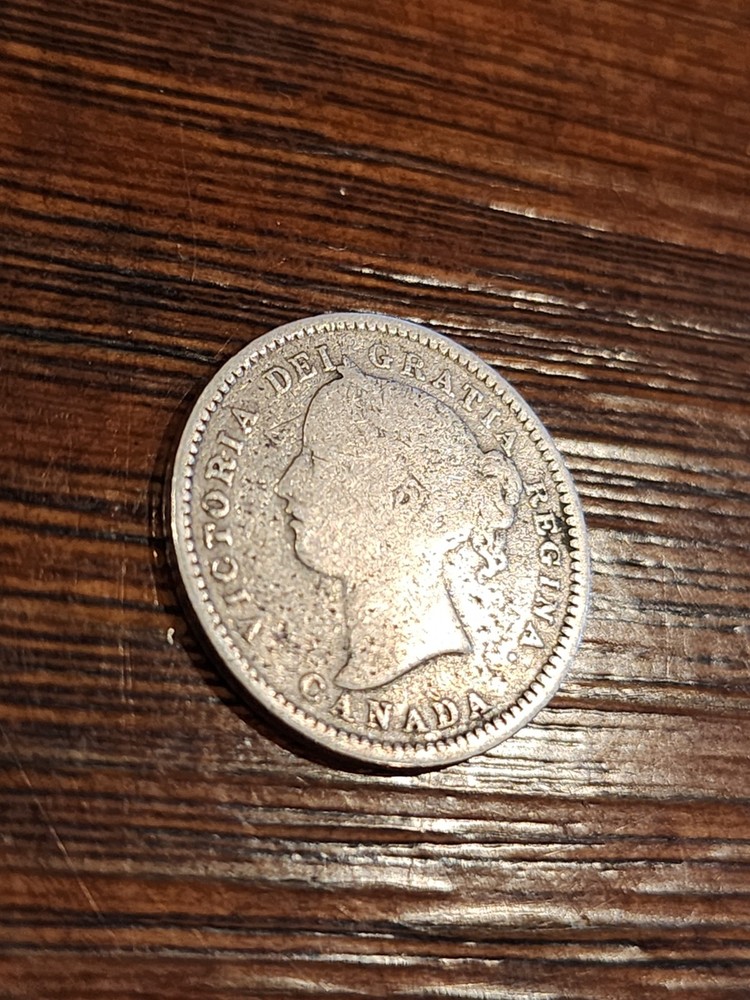 1901 Canada 10 Cents Silver Coin