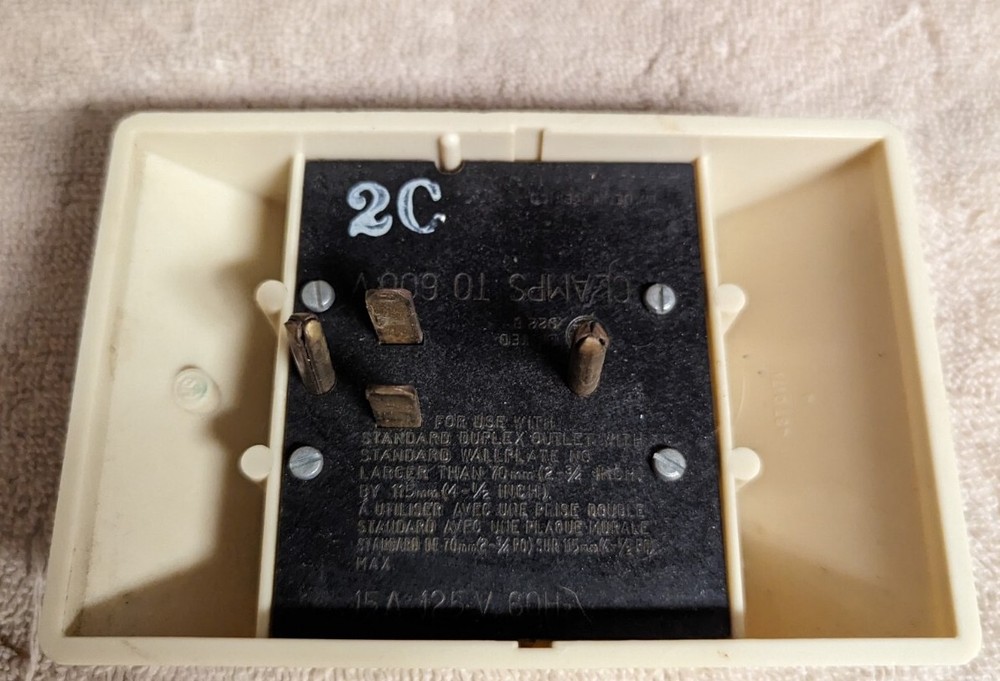 Heavy Duty Voltage Spike Surge Protector 3 Outlet