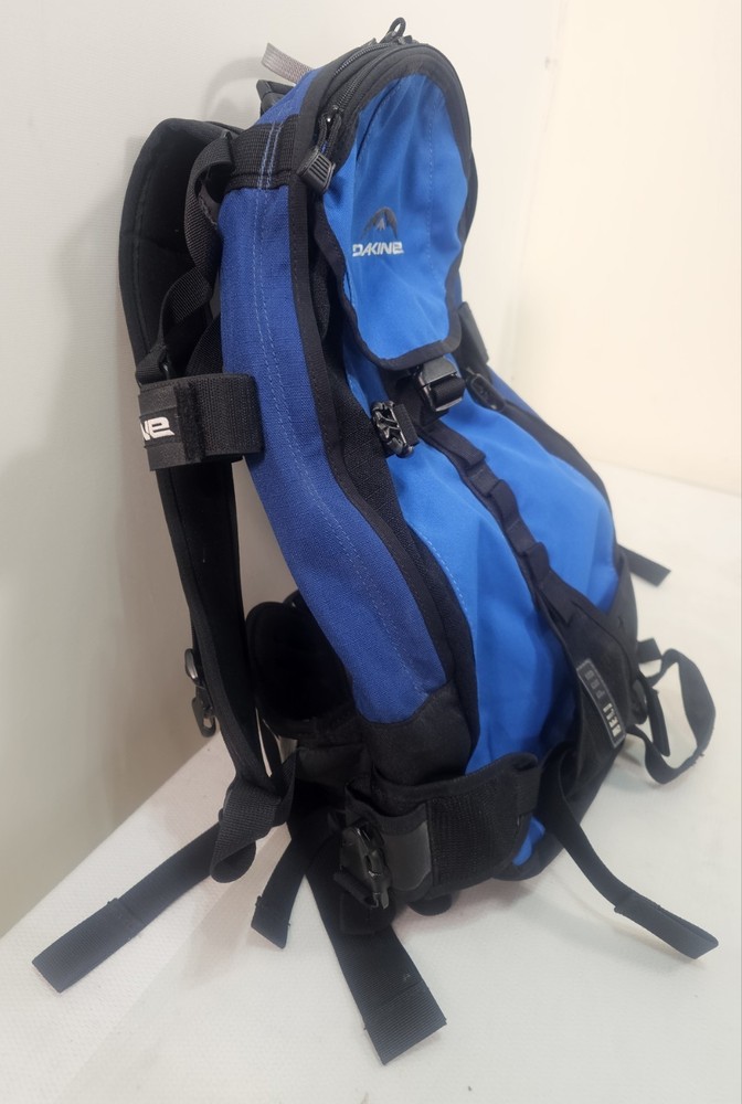 DAKINE Heli Pro Ski or Snowboard Backpack Blue - EUC
