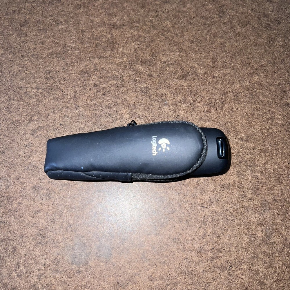 Logitech R400 Laser Presentation Remote - Black