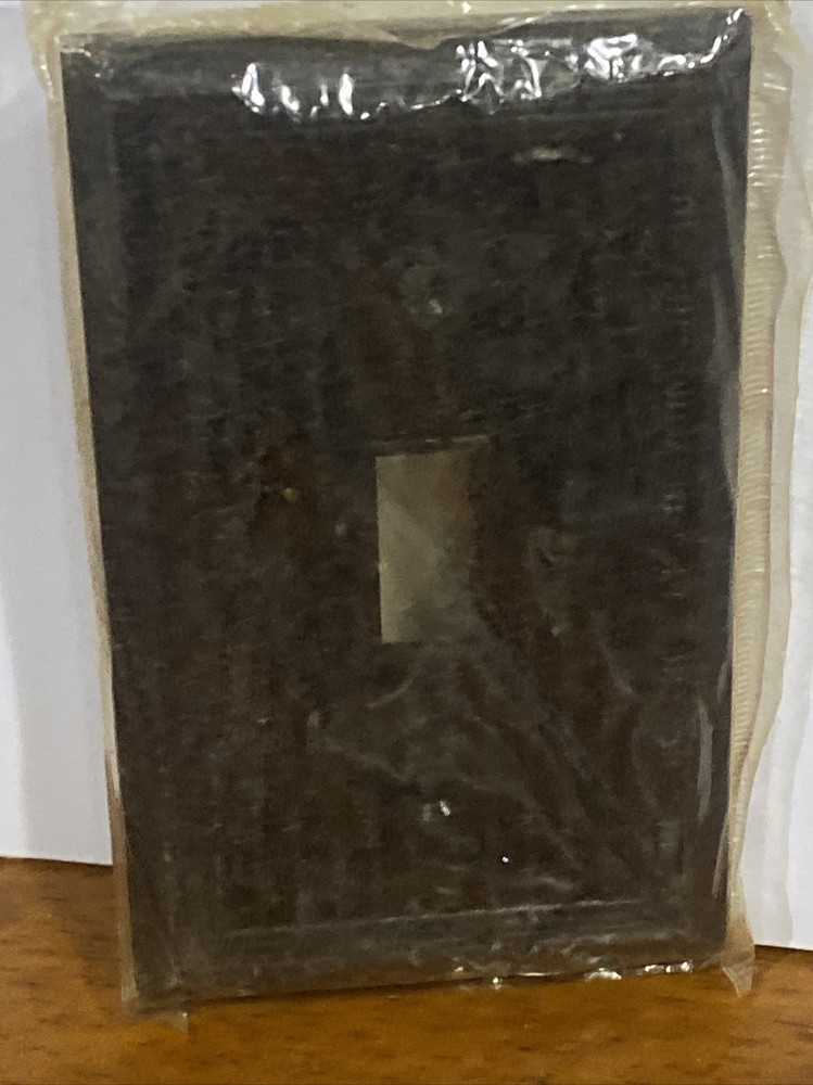 3 VTG Dashed Line Bakelite Brown Single Toggle Switch Plate Cover NOS. E9