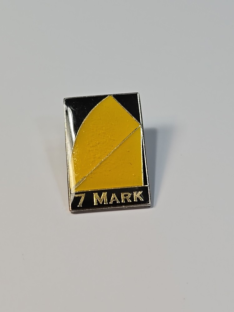 7 Mark Darts Score Lapel Pin