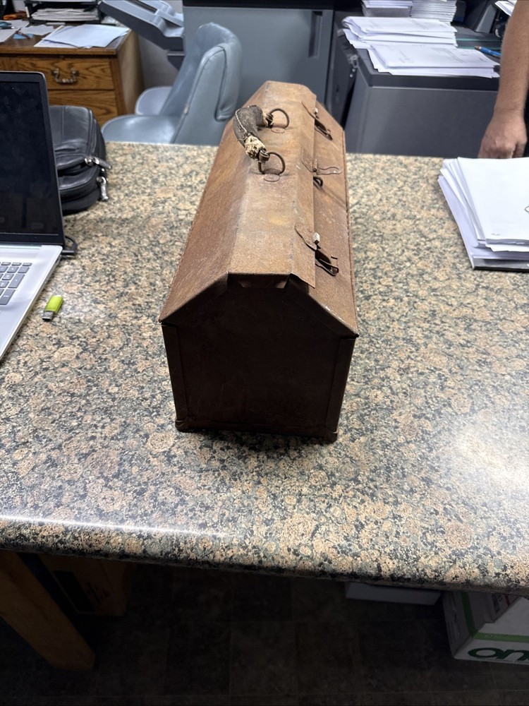 Vintage Merit Tools Hip Roof Tool Box
