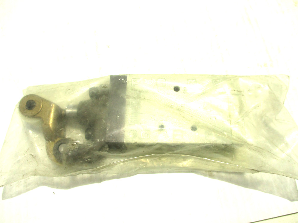 NEW NUMATICS 92164 ROLLER LIMIT SWITCH