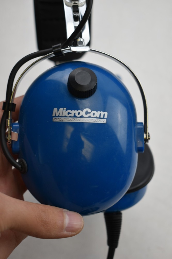 MicroCom Aviation Headset M-60 Headset w/ Mic
