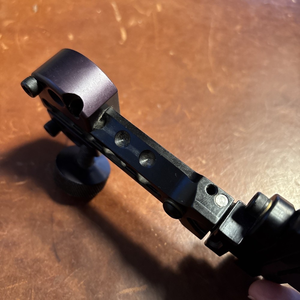 Black Gold Pro Hunter Dial Micro Adjust Dovetail 5 Pin Bow Sight