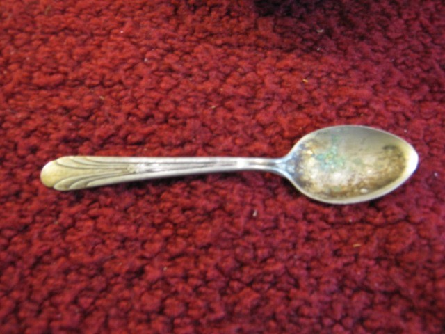 Silver Plated Hinged Clam Shell Sugar Dish With Spoon- 5” Diameter