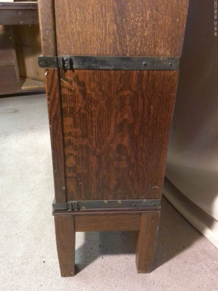 ANTIQUE GLOBE WERNICKE OAK STACKING BOOKCASE