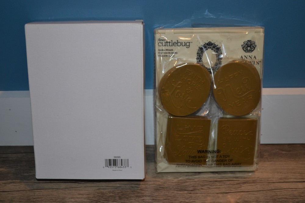 CRICUT CUTTLEBUG ANNA GRIFFIN GARDEN WREATH EMBOSSING FRAME FOLDERS SENTIMENTS