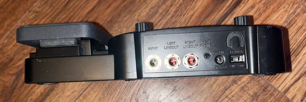 DeltaLab - DGFX1 - Guitar Effects Processor Multi Effects & Expression Pedal !