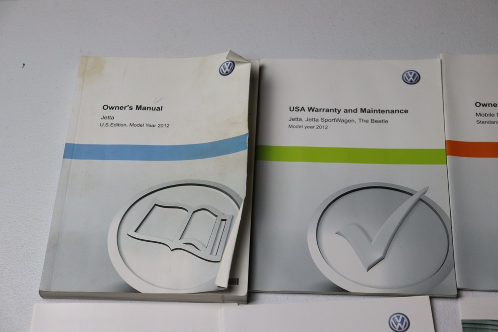 2012 Volkswagen Jetta Owners Manual OEM Complete Set