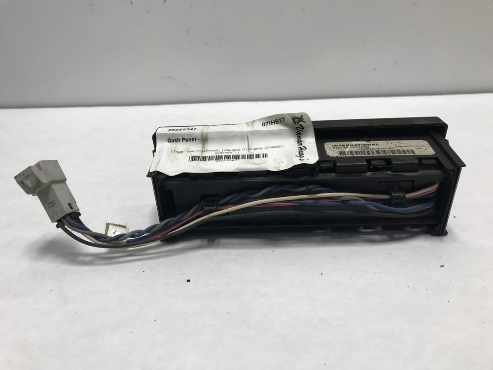 International 4400 SWITCH Dash Panel - Used