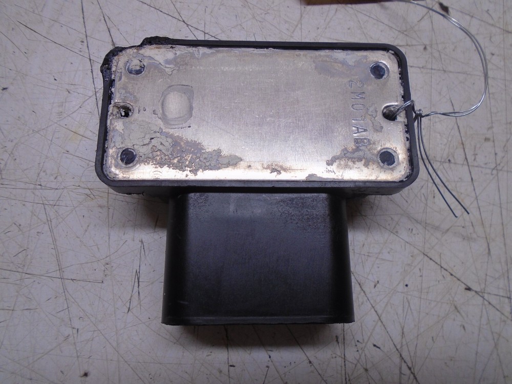 W4bb MerCruiser thunderbolt IV v6-14 Distributor mounted