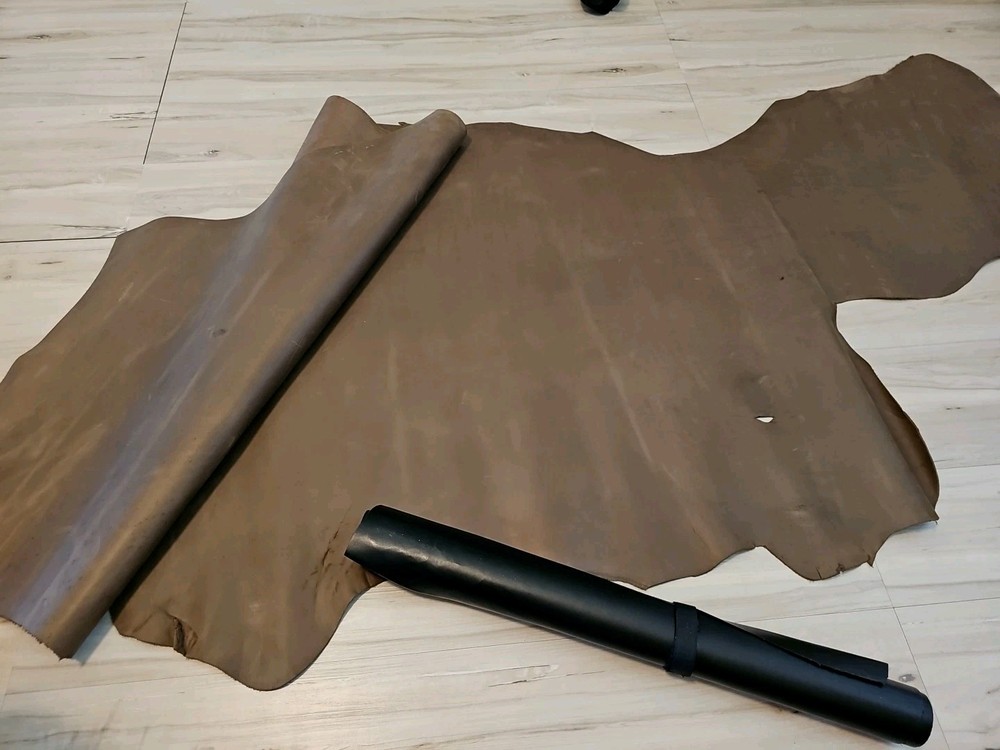 4oz MATTE KHAKI BROWN SMOOTH GRAIN M-TEMPER LEATHER HIDE PANEL,SHEET 16+sqf