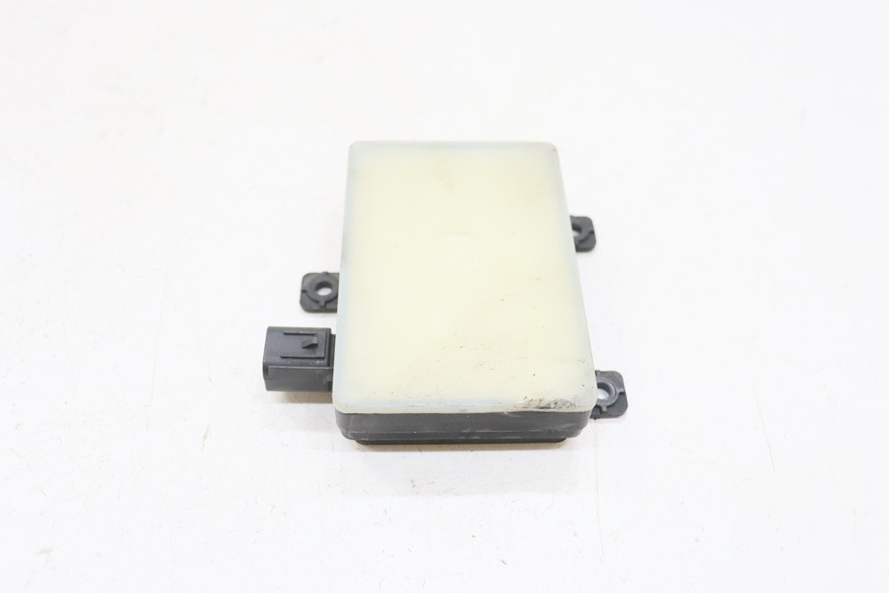 2019 - 2021 GENESIS G70 REAR LEFT SIDE BLIND SPOT RADAR SENSOR MODULE UNIT OEM