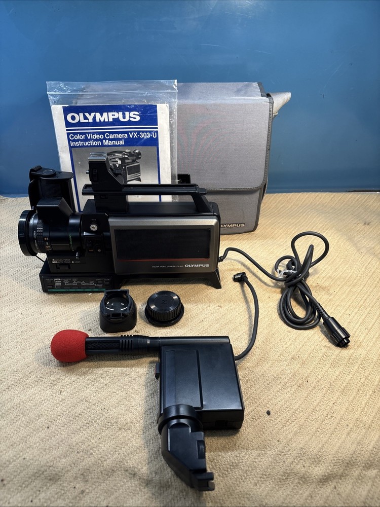 OLYMPUS COLOR VIDEO CAMERA VX-303 With CASE AND OPERATING MANUAL
