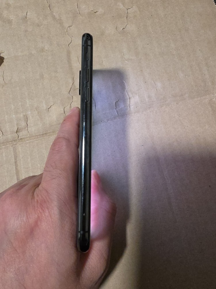 Apple iPhone X - 64 GB - Space Gray (Unlocked).read Description