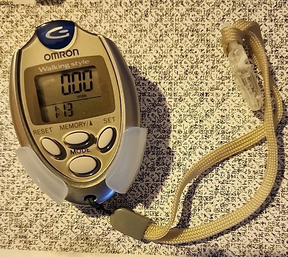Omron Digital Pocket Pedometer Silver HJ-112 Without Box