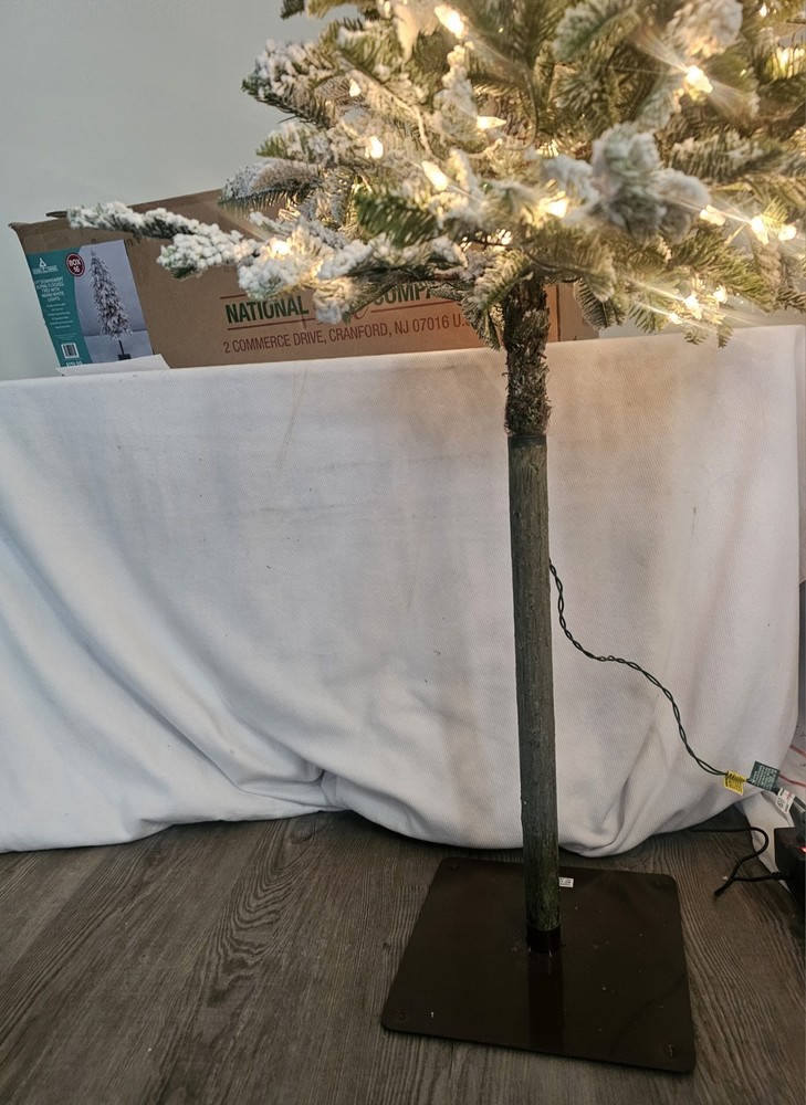 5 ft. Pre-Lit Snowy Downswept Alpine Flocked Tree w/ Warm White Lights EUC