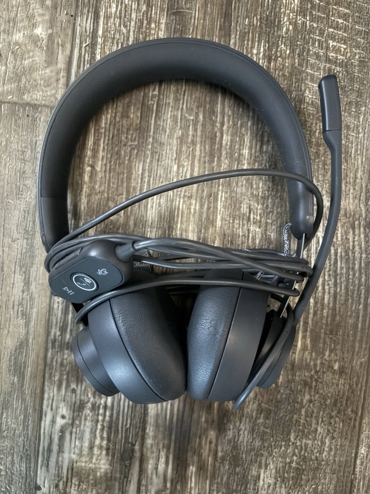 Logitech Zone Wired Noise Cancelling Headset, USB-C with USB-A Adapter Grey