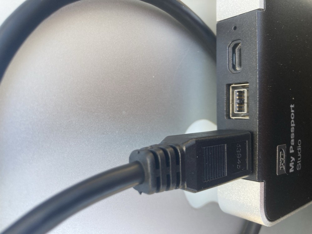 WD My Passport Studio External Hard Drive FireWire 800 + USB Mac